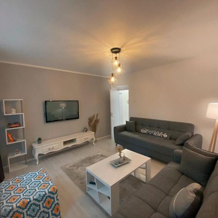 Hotspot Apartments - City Center Pristina Eksteriør bilde