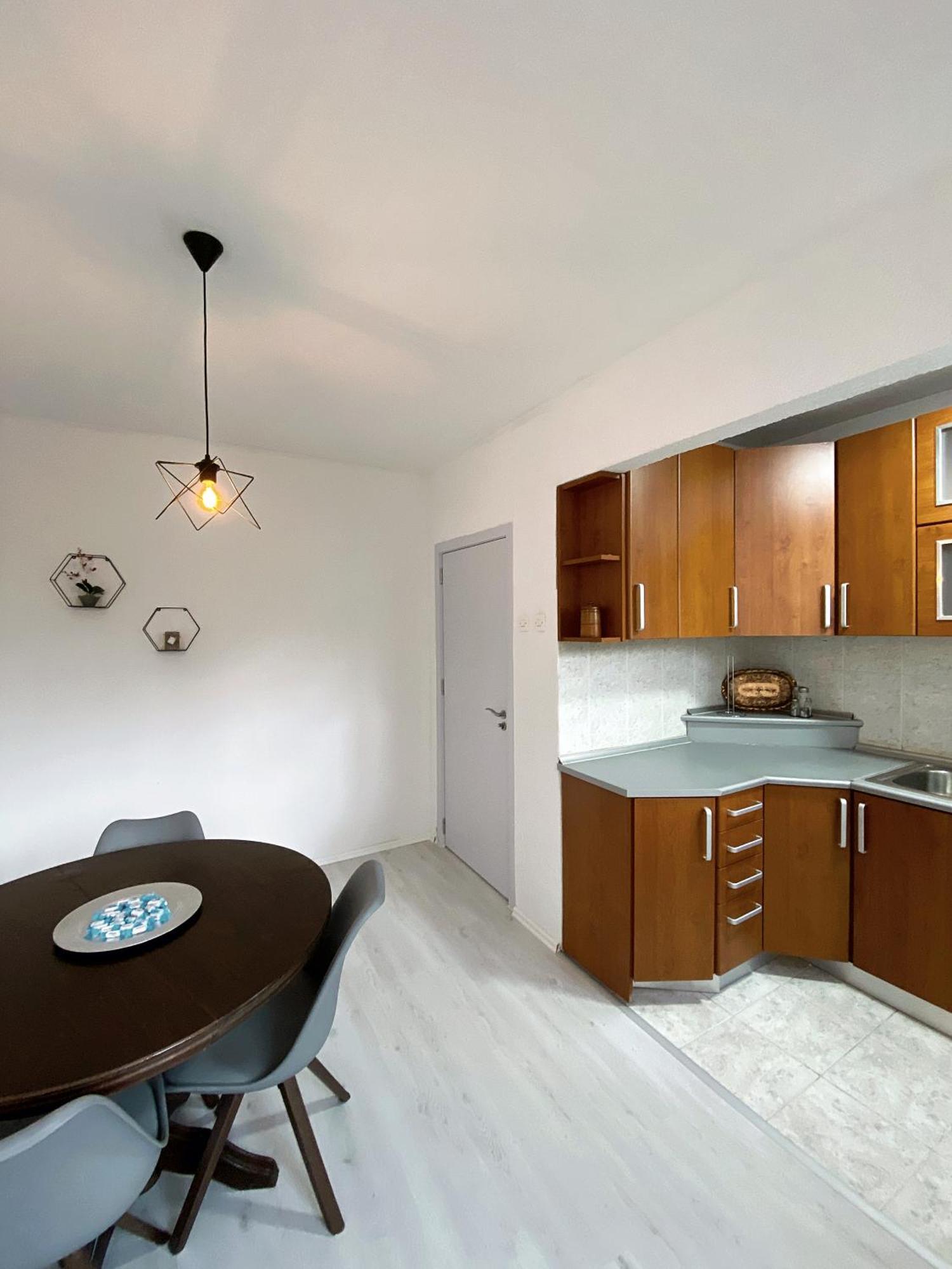 Hotspot Apartments - City Center Pristina Eksteriør bilde