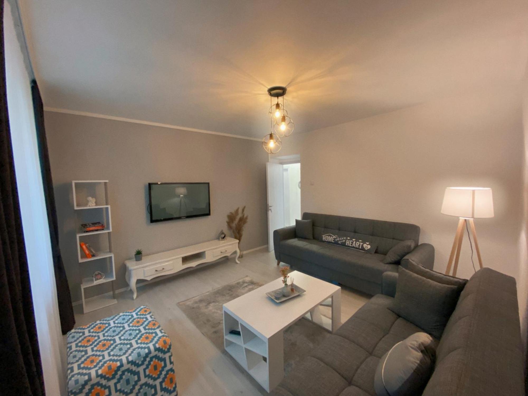 Hotspot Apartments - City Center Pristina Eksteriør bilde
